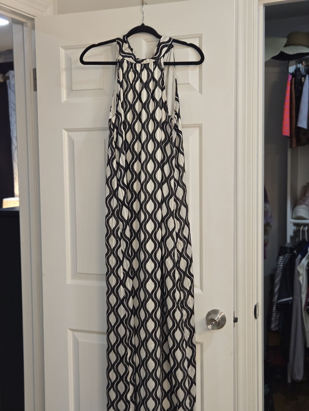 Sleeveless Black & White Geometric Maxi Dress